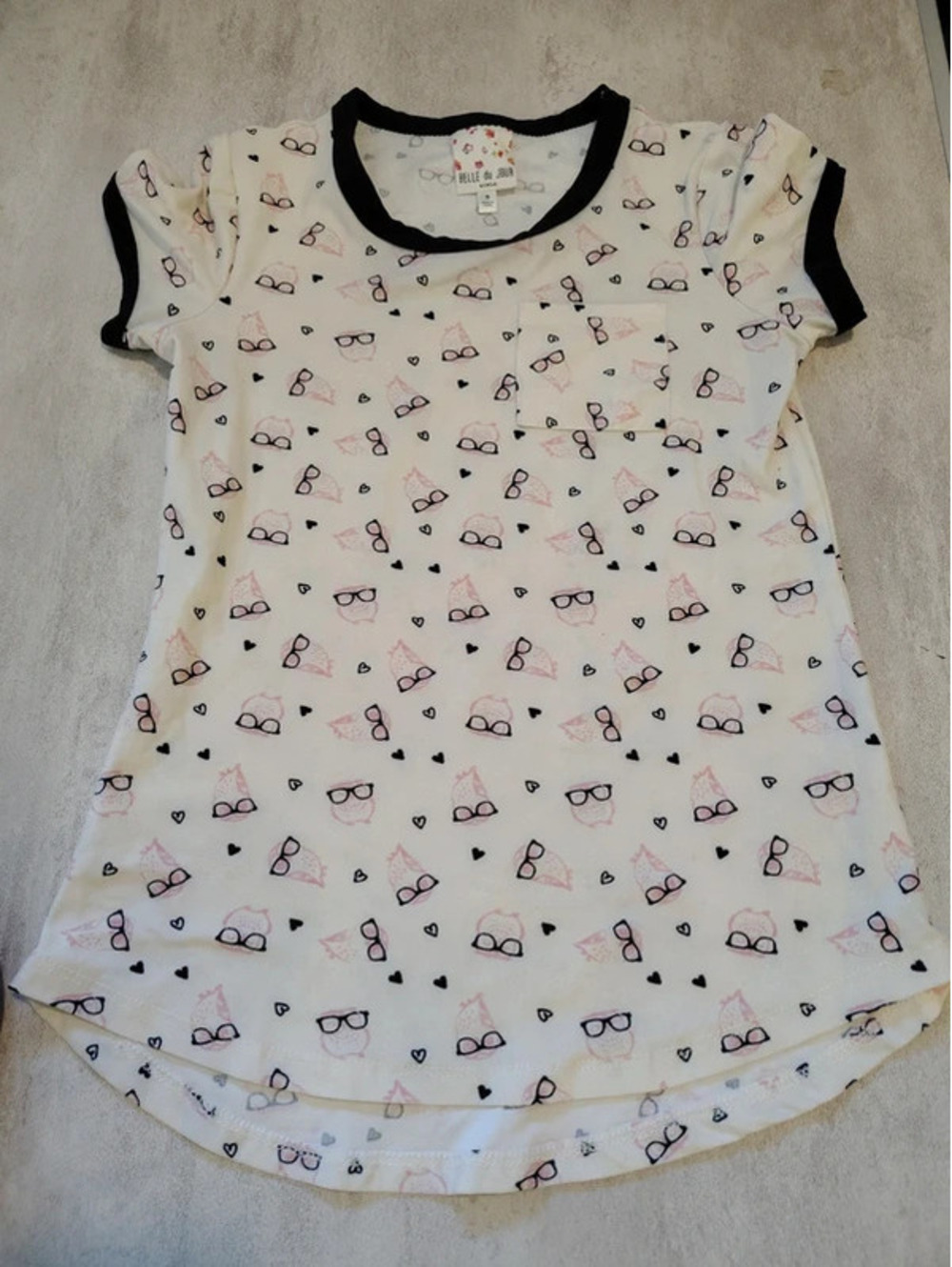 Belle Du Jour Girls Cute Owl print Tee size Small